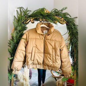 Abercrombie and fitch tan puffer coat Xs
